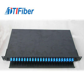 SC de la base del panel de remiendo de la caja de la terminación de la fibra óptica del soporte de estante que empalma FTTH 24
